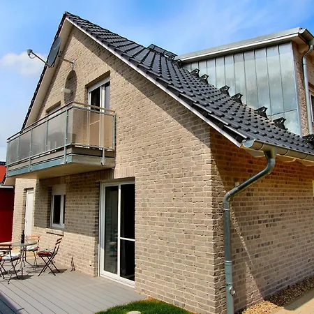 Apartment Strandhaus _ Eg_fewo Goehren-Lebbin